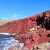 Red beach Akrotiri in Santorini 🏖️