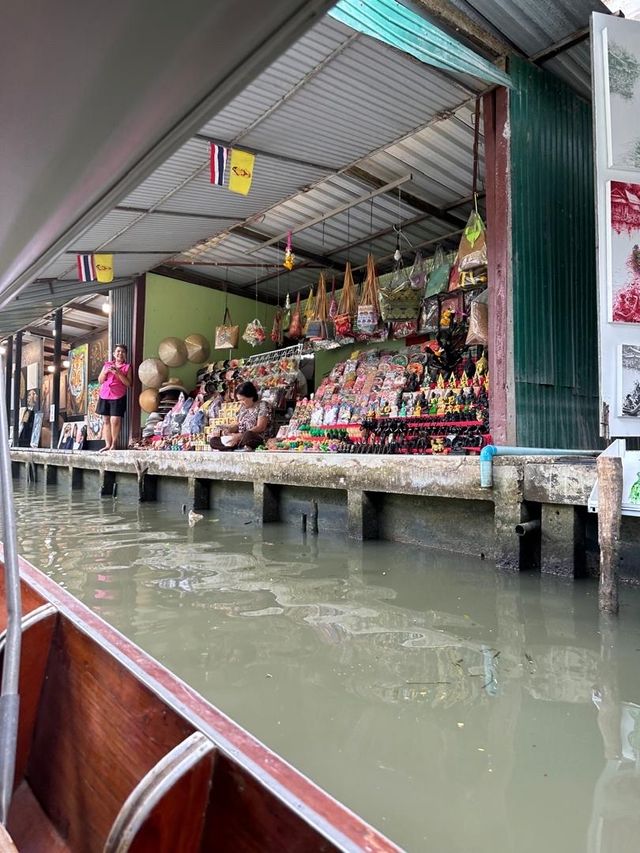Boat Ride Through Floating Market in Ratchaburi