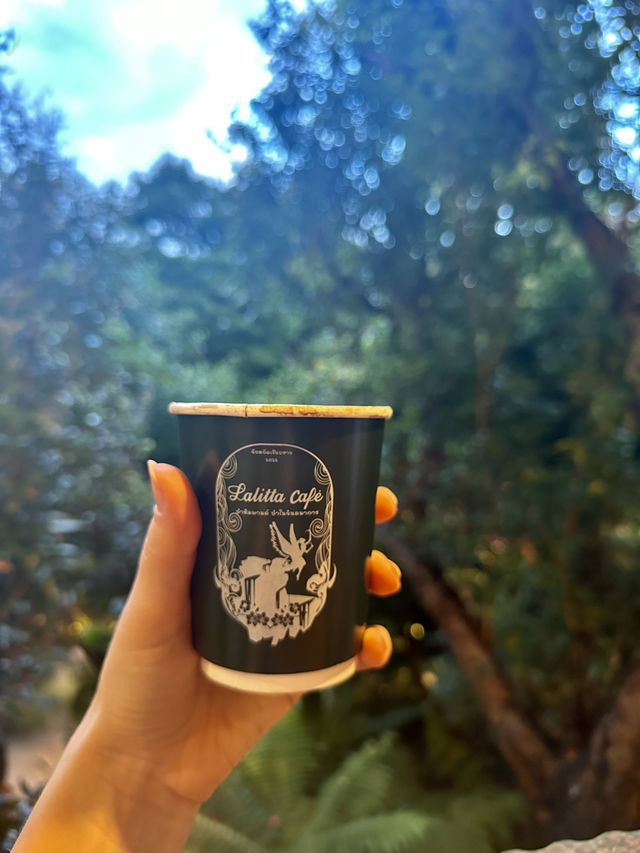 The most magical cafe in Thailand 🇹🇭 🧚🏻