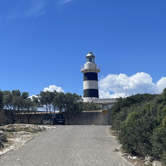 Leading up to the Lighthouse 