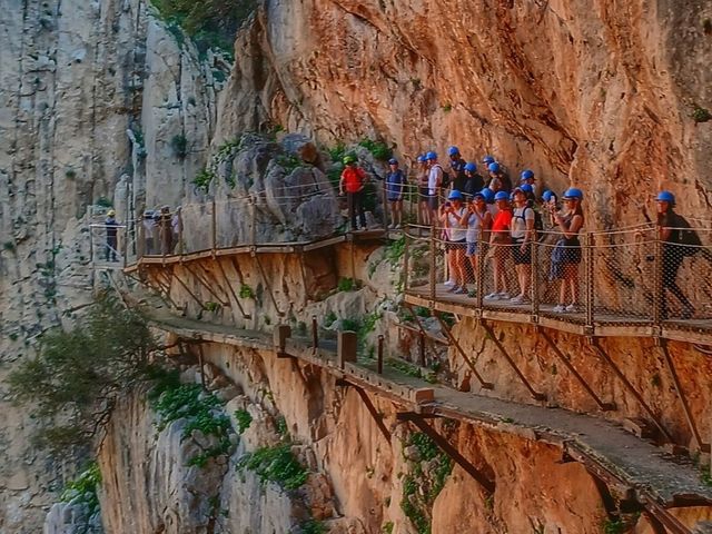 24 hrs trip UK - Spain - UK