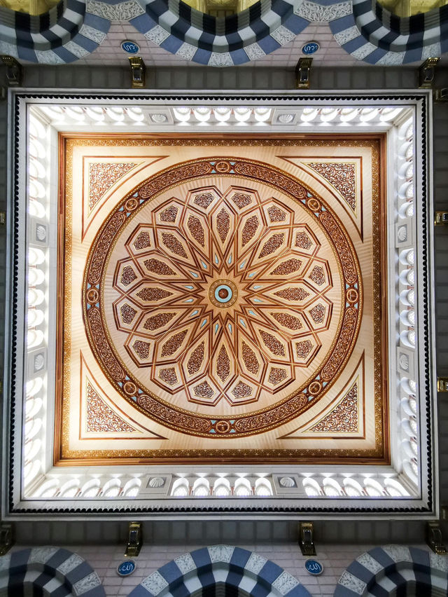 Madinah: The Tranquil Heart of Islamic Heritage 🌙