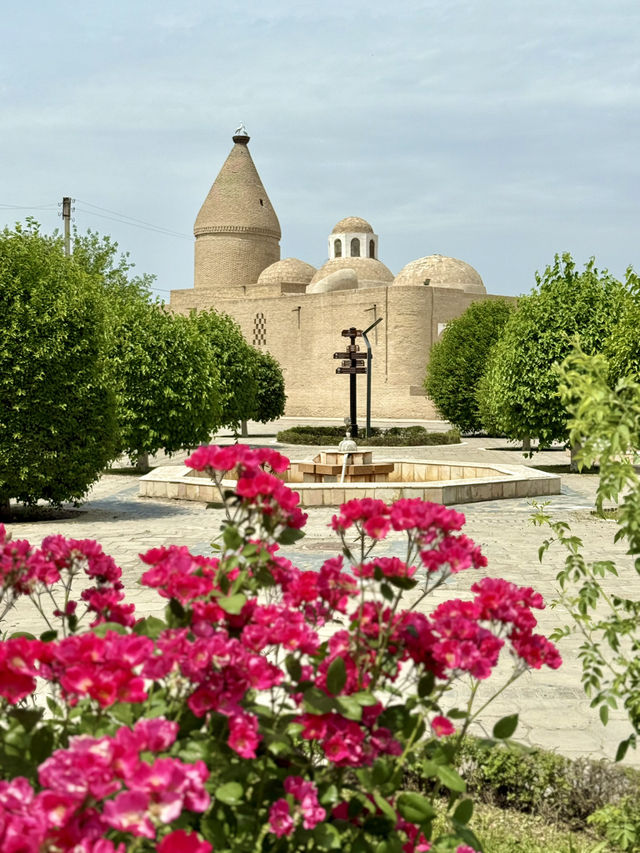 Spring Stroll at Samonids Recreation Park – Bukhara Bliss