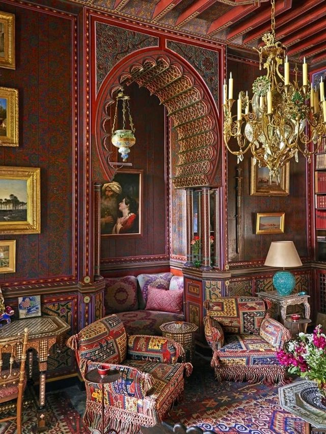 🌿 Villa Oasis: Yves Saint Laurent’s Hidden Paradise in Marrakech 💙