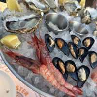 “La Spezia’s Seafood Secret: Mitili & Mitili al Mare Delivers the Catch of the Day 🍝🐚”