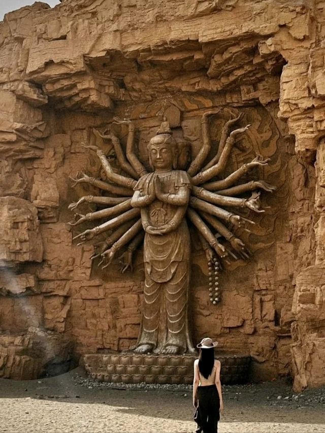 🎨 Mogao Caves – The Thousand Buddhas Hidden in the Desert