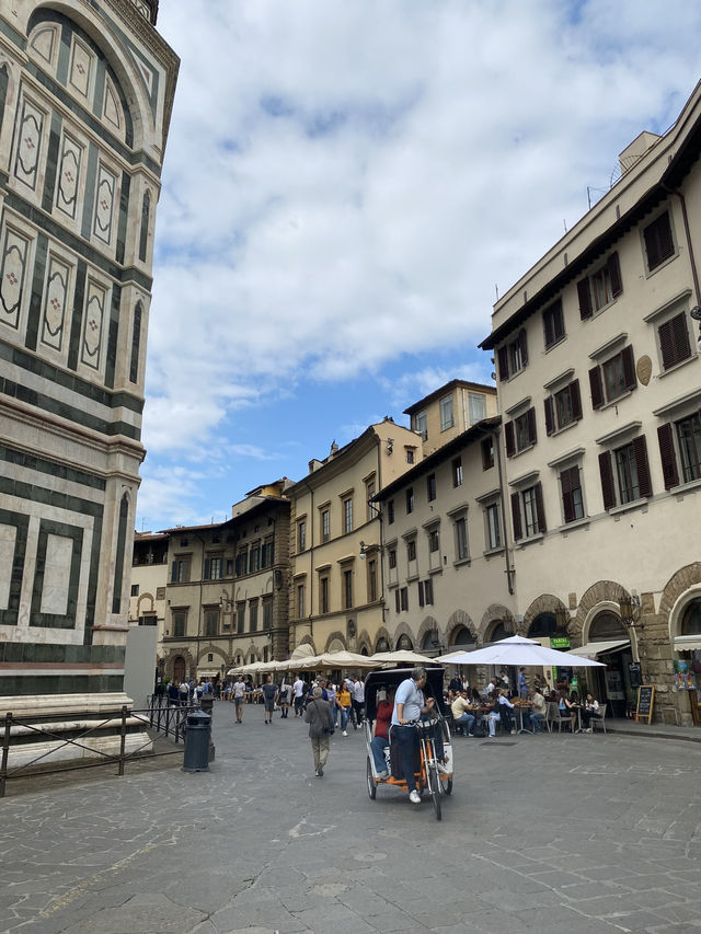 Florence in a Day: Art, Architecture & Aperitivo