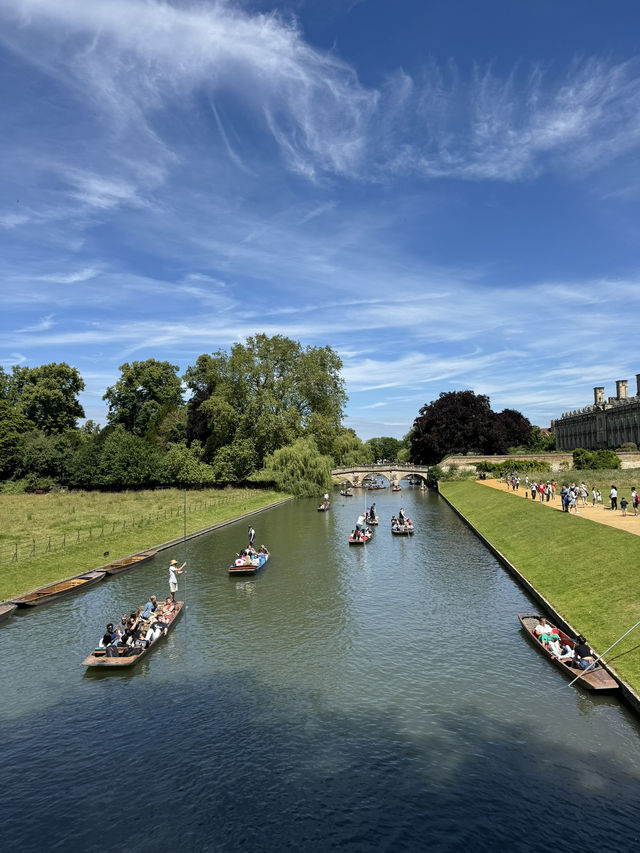 🇬🇧 Cambridge Curiosities: Scholarly Strolls Through History and Knowledge 🎓 🇬🇧 Cambridge Curiosities: Scholarly Strolls Through History and Knowledge 🎓