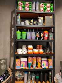 A Quiet Pause in the Heart of the City – Starbucks at Manchester Arndale