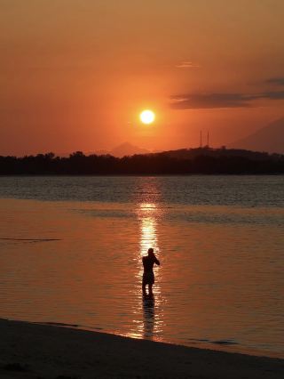 POV：你在印尼的第一週