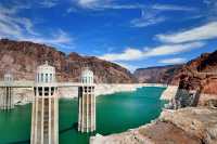 胡佛大壩→被譽為“沙漠之鑽”的全美最大大壩