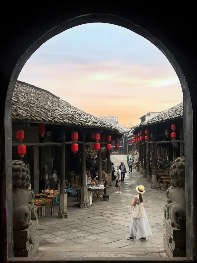 Around Chengdu! The unpopular ancient town that no one knows! Regret coming