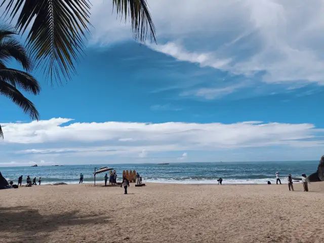 สถานที่ที่สวยงามและคลาสสิกที่สุดในสามย่า | พาคุณไปที่สุดขอบฟ้าและทะเล