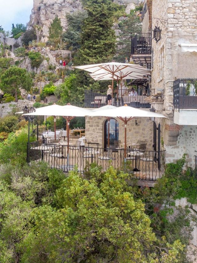 🏰✨ Enchanting Eze Escapes: Chateau Eza Magic! ✨🏰