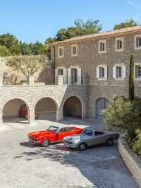 🏰✨ Enchanting Escapes in Gordes: La Bastide Palace 🌄
