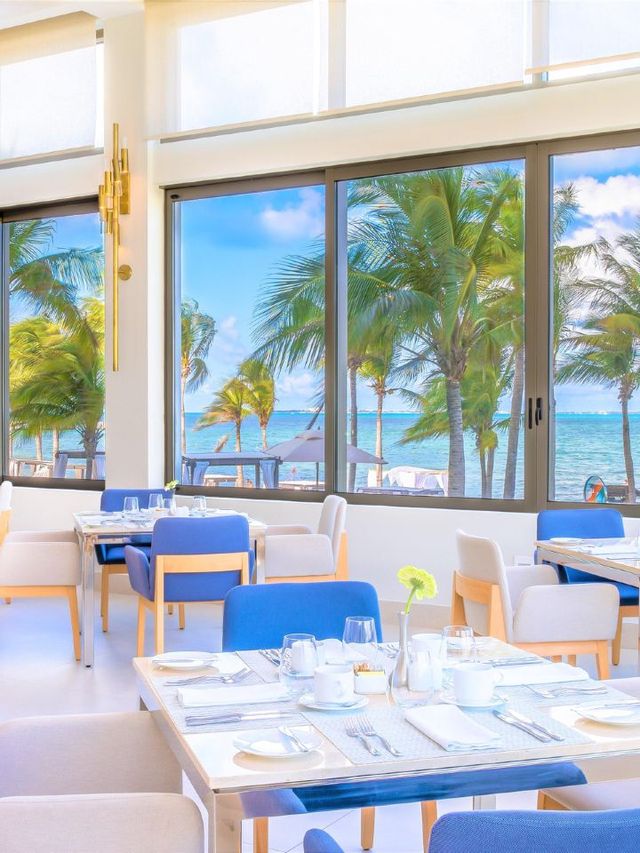 🌴 Cancun's Garza Blanca: Luxury & Views Unveiled 🏖️