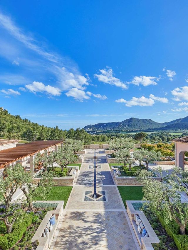 🌟 Majestic Mallorca: Cap Vermell Grand Hotel Review 🌟