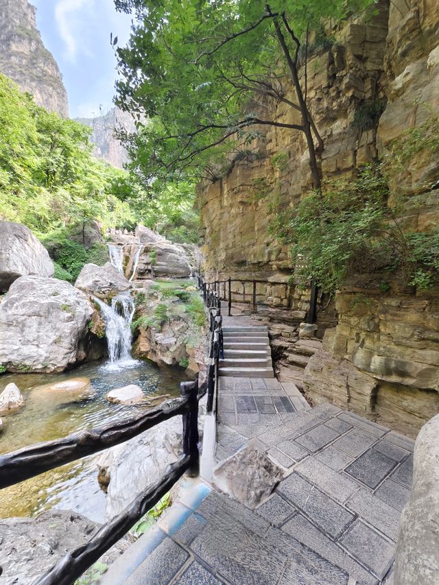 雲台山(河南省焦作市) 雲台山(河南省焦作市)