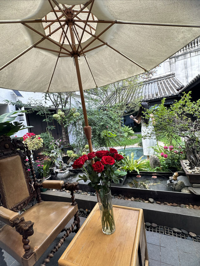 昆明市中心 隱市酒店！絕美小院子裡別有韻味