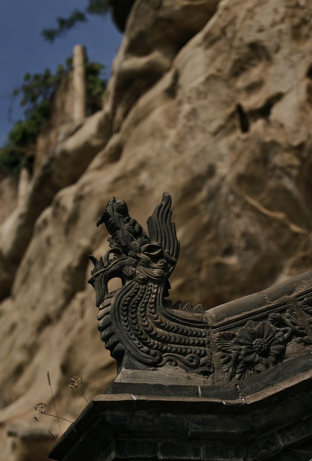 延安清涼山，歷史與現代的交織。