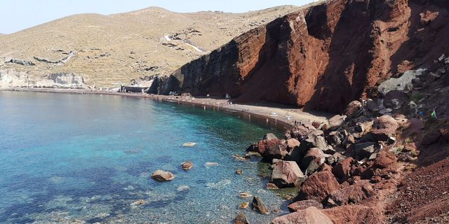 巴爾幹之旅（6）世界著名的浪漫之島——聖托里尼（二）。