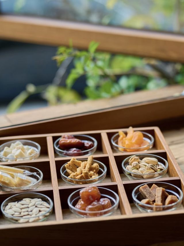秋天的氛圍感從一壺圍爐煮茶開始。