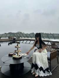 成都全新瀑布酒店享受避世之境。