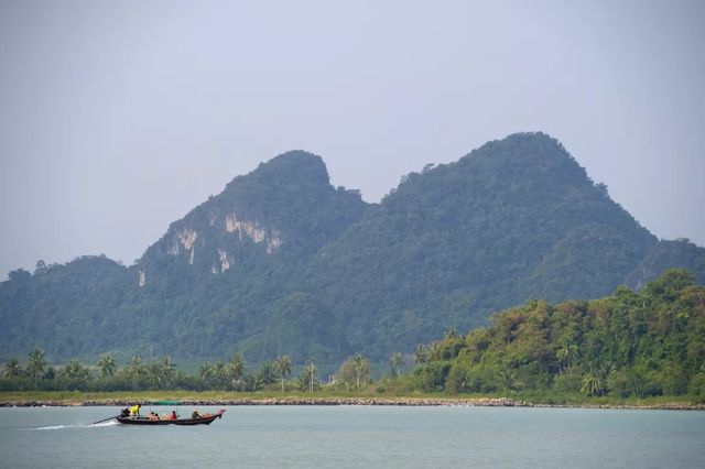 泰國洛坤