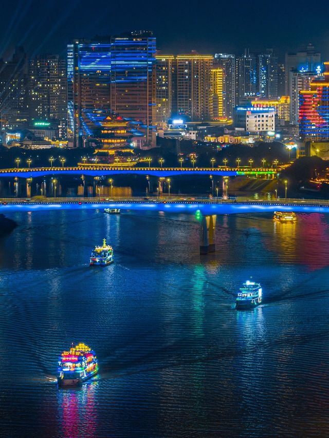 南寧不夜城越夜越精彩嘅綠城煙火