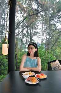 桂林！陽朔躺著欣賞山景真係好chill啊……