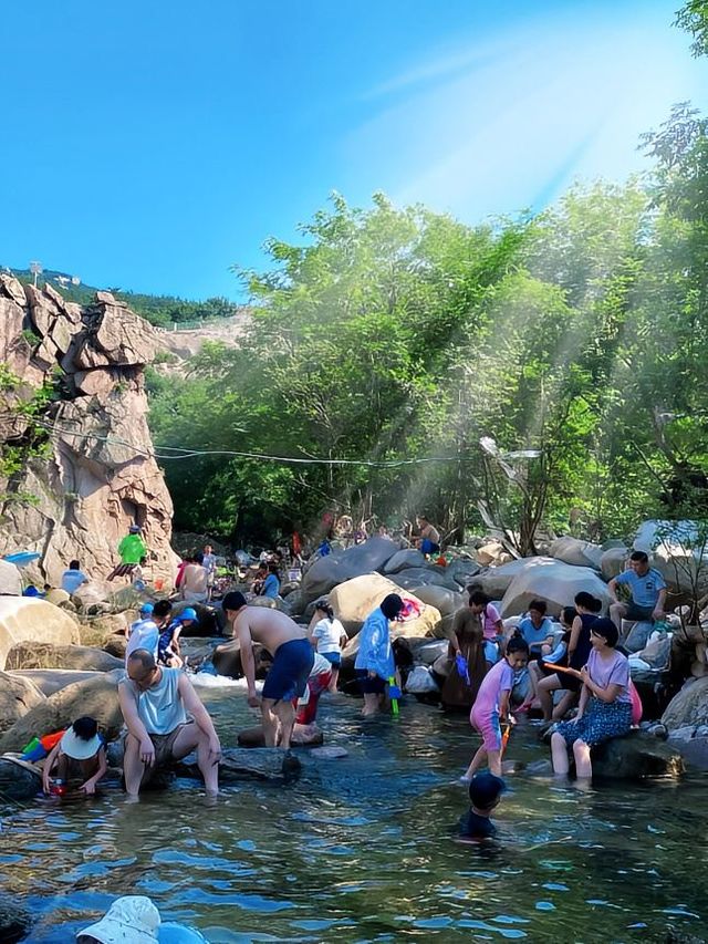 喺青島去唔到峇里島 就嚟呢度溯溪玩水