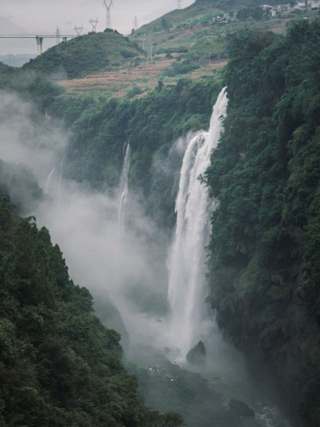 地球最美裂縫！喀斯特地貌封神之作！貴州你深藏不露啊