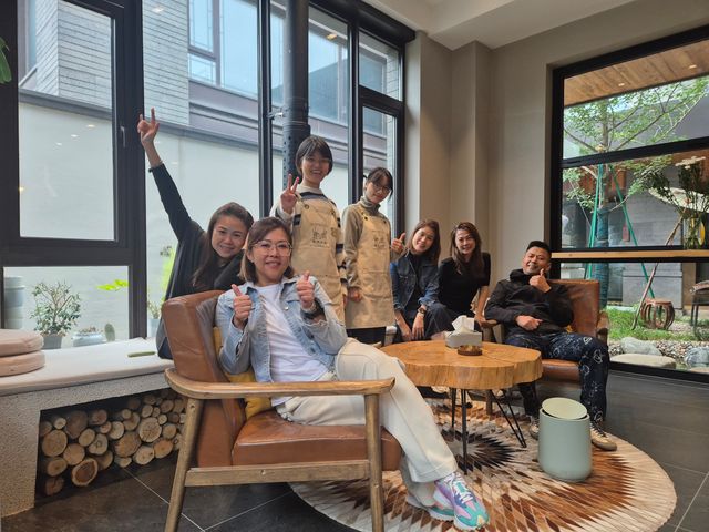 # 你最想二刷的城市 二刷西安|城牆根下的稀缺靜謐,鹿鳴別院藏著千年古都的慢時光 都說西安是一 # 你最想二刷的城市 二刷西安|城牆根下的稀缺靜謐,鹿鳴別院藏著千年古都的慢時光 都說西安是一