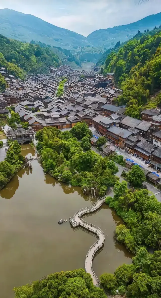 One of the largest Dong ethnic villages in China, known as the "Number One Dong Village." 
