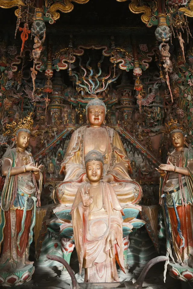 隰縣小西天：半崖聞妙音，千佛懸鏡天