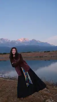 玉龍雪山打卡機位日照金山