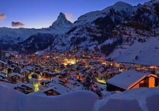 Top 9 Swiss Ski Resorts: The Ultimate Winter Fairy Tale Kingdom Guide!