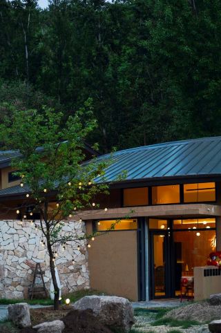North of Beijing | A private hot spring resort nestled deep in the forest