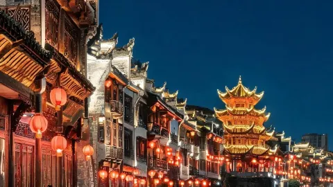 夜の鎮遠散策|教科書の中の水墨江南が現実に存在するとは — traveler post in 施秉