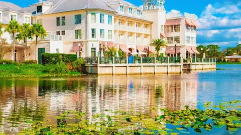 Những thị trấn ẩn mình tuyệt đẹp quanh Orlando | Kissimmee: Cẩm nang du lịch trọn gói Dành cho tất cả du khách đến Orlando vào mùa hè với Disney và Universal Studios! Các lựa chọn chỗ ở bên ngoài công viên. — traveler post in Florida