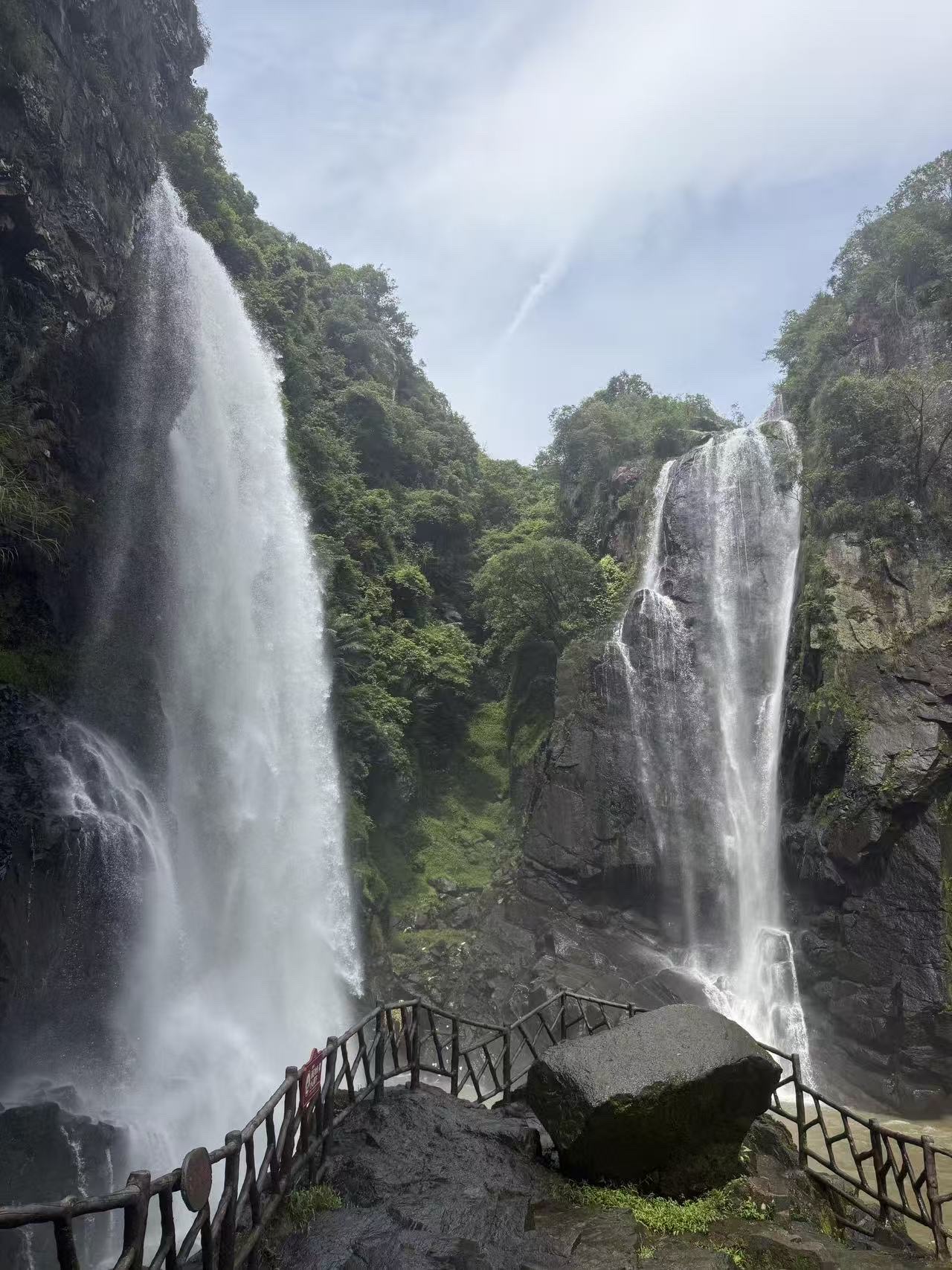 ทริปพักผ่อนวันชาติที่เซียนหยู | การเดินทางสบายๆ ผ่อนคลาย ผ่านภูเขา แม่น้ำ เมืองโบราณ และอาหารเลิศรส