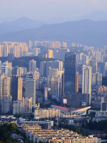 3 niche, cool-weather cities accessible by high-speed rail! Uncrowded and super refreshing