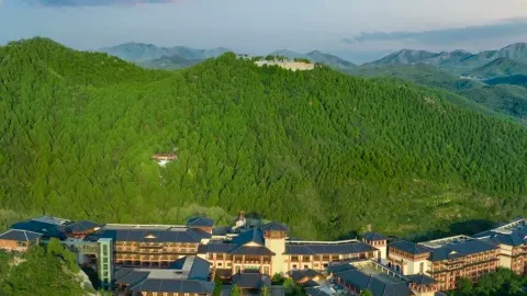 Double 11 Holiday Deals | Off-Peak Family Getaway to a Mountain Retreat by the Bay — traveler post in Beijing