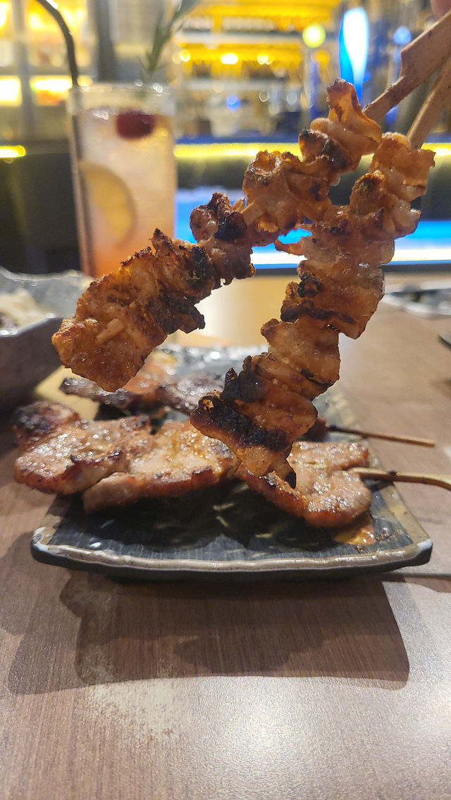 到沙田玩鏢機及桌球兼食串燒