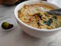DELICIOUS BOWL OF SARAWAK LAKSA!