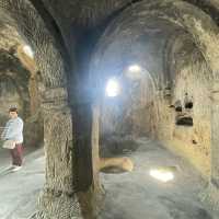 【ジョージア🇬🇪/月面のような岩でできた街の遺跡】