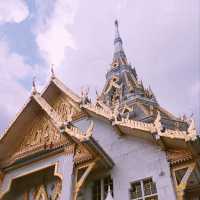 ถูกใจสายมู วัดหลวงพ่อโสธร