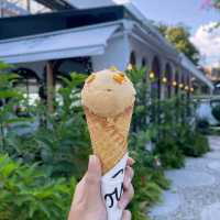 LAY LOY CAFE ไอติม