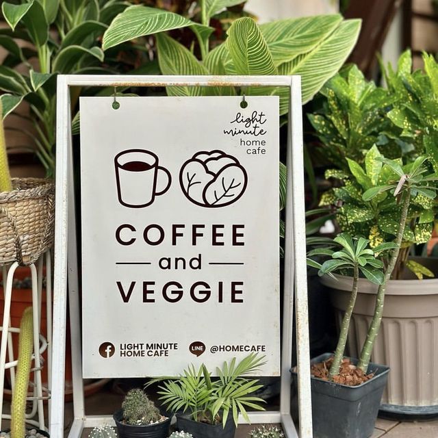 Light minute home cafe