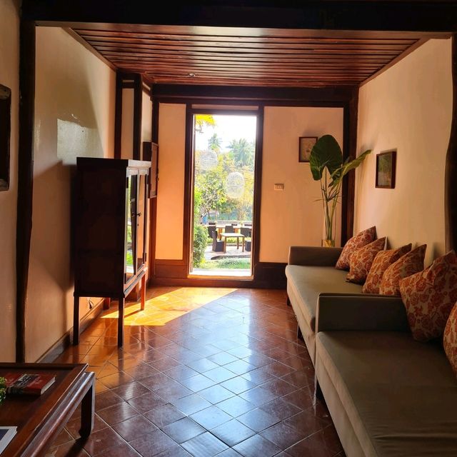 Staying UNESCO WORLD HERITAGE buildings, over100